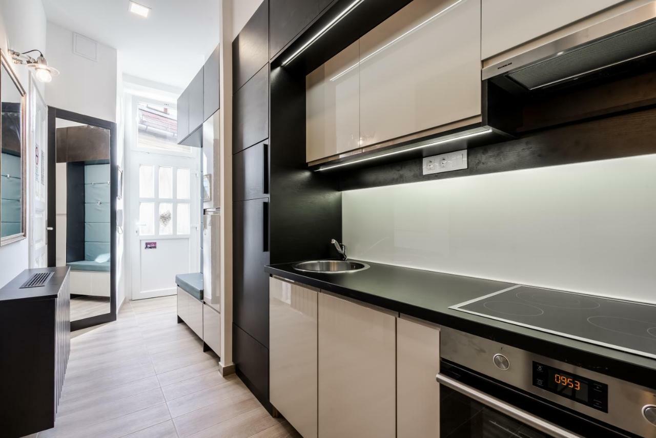 Bpr Thrill Design Home With A/C Budapest Esterno foto