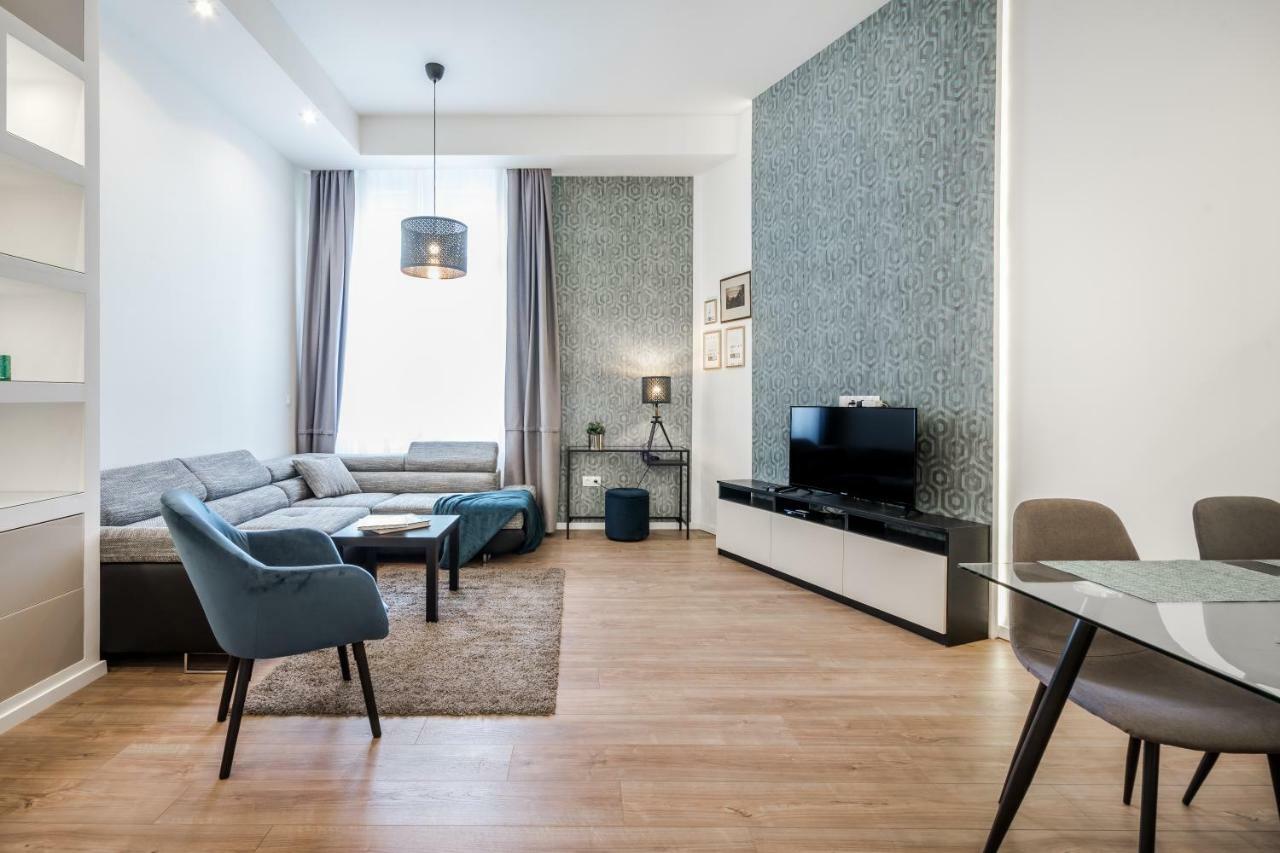 Bpr Thrill Design Home With A/C Budapest Esterno foto
