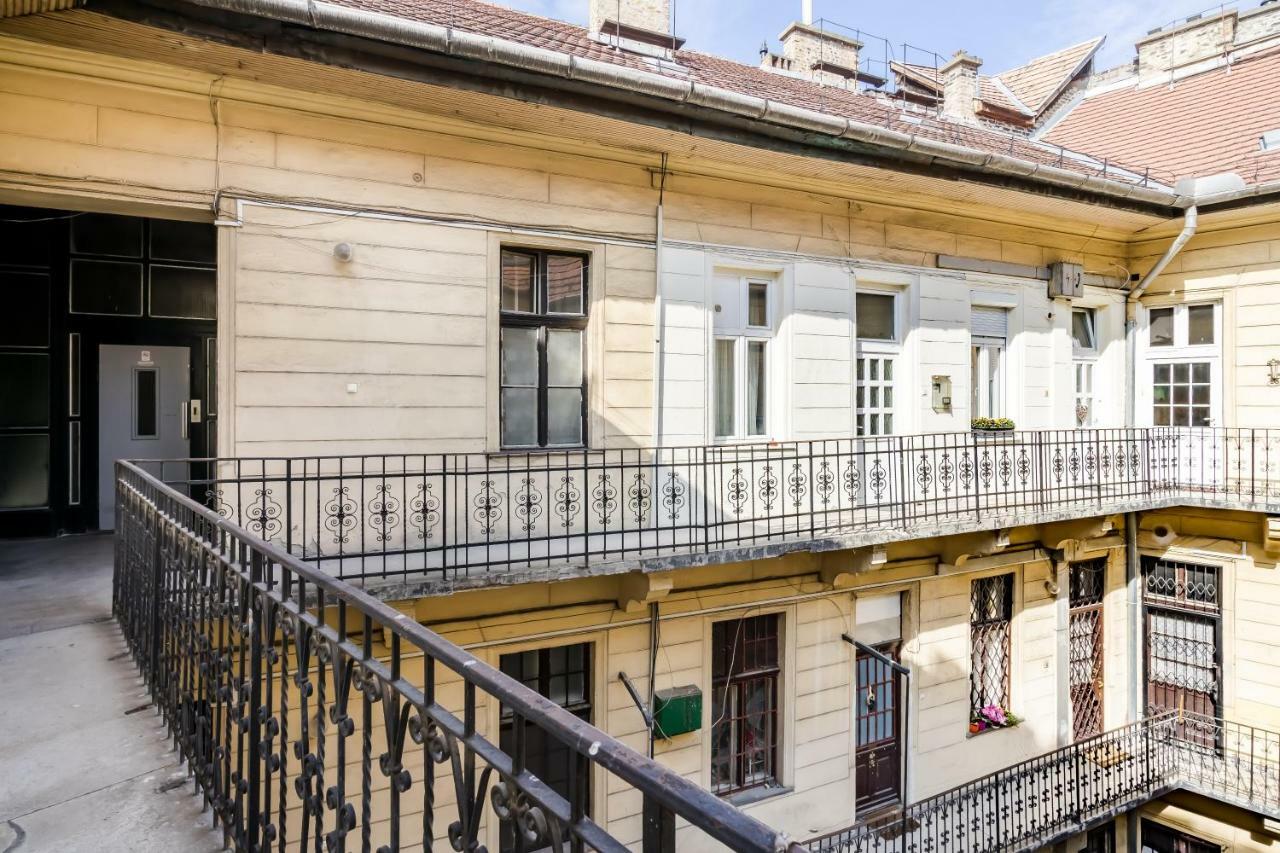 Bpr Thrill Design Home With A/C Budapest Esterno foto