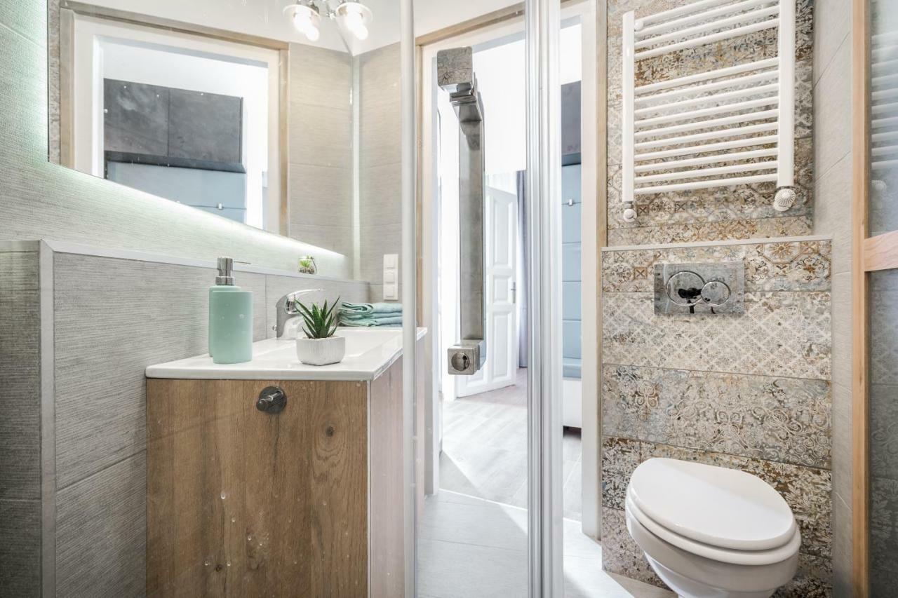 Bpr Thrill Design Home With A/C Budapest Esterno foto